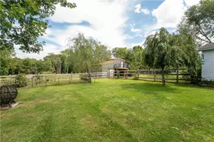 1752 S Eighty Eight Rd, Greensboro, PA 15338 - Photo 37