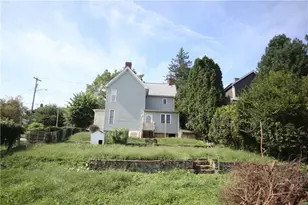 42 Pennsylvania Ave, California, PA 15419 - Photo 5