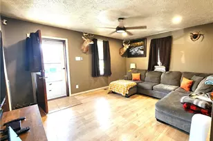 817 John St, Smith Township, PA 15054 - Photo 3