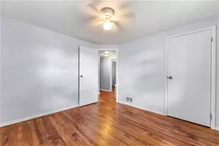 1296 Snee Dr, South Park, PA 15236 - Photo 15