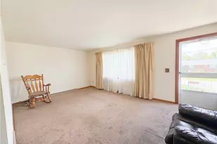 420 Hillview Dr, Upper Burrell, PA 15068 - Photo 5