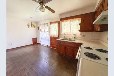 420 Hillview Dr, Upper Burrell, PA 15068 - Photo 7