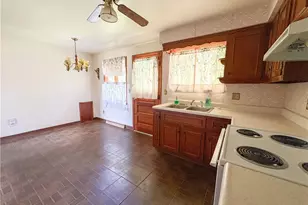 420 Hillview Dr, Upper Burrell, PA 15068 - Photo 7