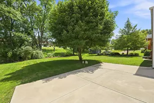 5622 Alan St, Hopewell Township, PA 15001 - Photo 25