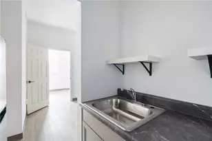1115 6th Ave, Beaver Falls, PA 15010 - Photo 11