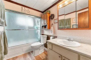 202 Lowell St, Vandergrift, PA 15690 - Photo 9