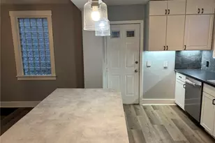 1320 Pioneer Ave, Pittsburgh, PA 15226 - Photo 5