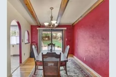 708 Regency Dr, Pittsburgh, PA 15239 - Photo 9