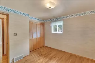 708 Regency Dr, Pittsburgh, PA 15239 - Photo 17