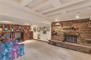 708 Regency Dr, Pittsburgh, PA 15239 - Photo 19
