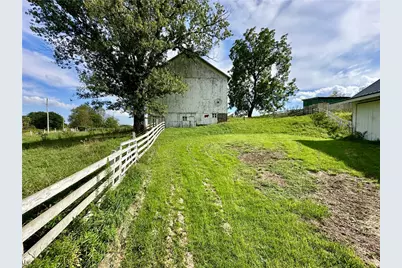 571 Lake Road, Wilmington Township, PA 16156 - Photo 5