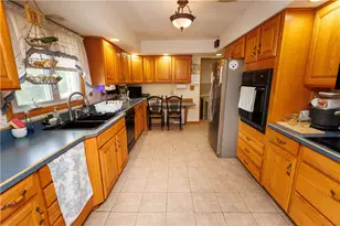 107 Hillman Park Dr, Luzerne Township, PA 15417 - Photo 5
