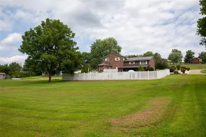 107 Hillman Park Dr, Luzerne Township, PA 15417 - Photo 3
