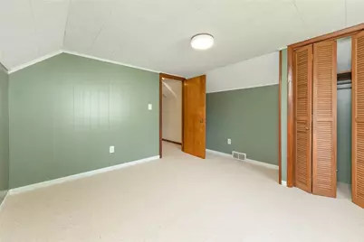 423 Flower Ave, Grove City Boro, PA 16127 - Photo 21