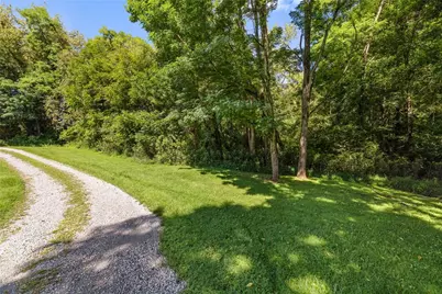 1621 Ridgewood Dr, North Franklin Township, PA 15301 - Photo 5