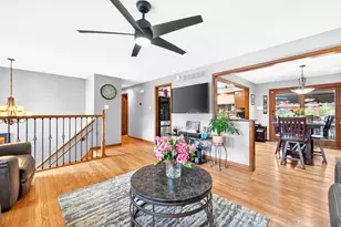 10809 Hunters Woods Ln, North Huntingdon, PA 15642 - Photo 5