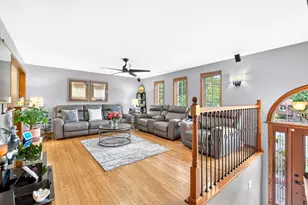 10809 Hunters Woods Ln, North Huntingdon, PA 15642 - Photo 3