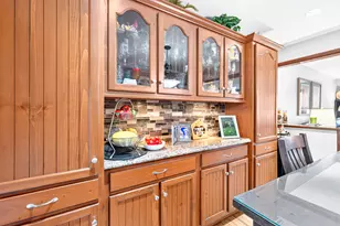 10809 Hunters Woods Ln, North Huntingdon, PA 15642 - Photo 9