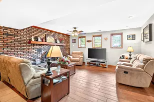 10809 Hunters Woods Ln, North Huntingdon, PA 15642 - Photo 29