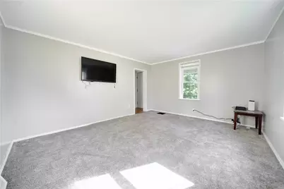 240 Roosevelt St, North Franklin Township, PA 15301 - Photo 13