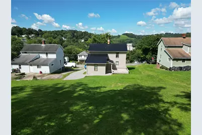 240 Roosevelt St, North Franklin Township, PA 15301 - Photo 3