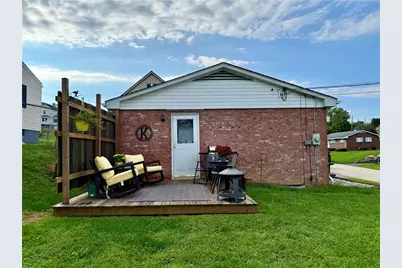 601 Stauffer Ave, Scottdale, PA 15683 - Photo 5