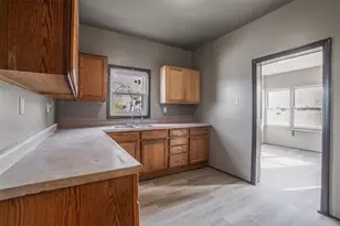 41 S 7th St, Duquesne, PA 15110 - Photo 13