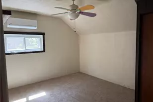 17 E Franklin St, Pittsburgh, PA 15315 - Photo 13