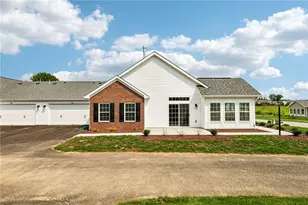 2022 Santypal Dr, Jackson Township, PA 16033 - Photo 43