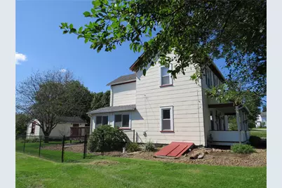 651 Liberty St, Grove City Boro, PA 16127 - Photo 9