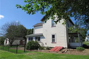 651 Liberty St, Grove City Boro, PA 16127 - Photo 9
