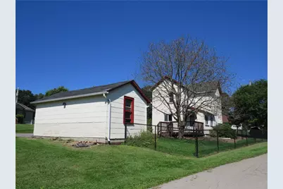 651 Liberty St, Grove City Boro, PA 16127 - Photo 9