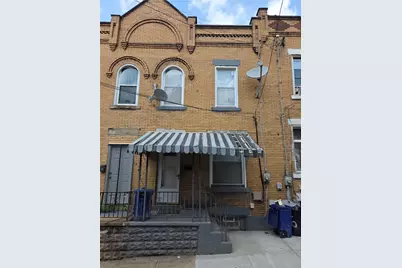 4 Edith Pl, Pittsburgh, PA 15213 - Photo 1