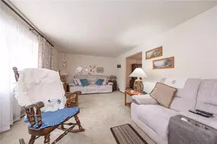 448 Rainier Dr, Pittsburgh, PA 15239 - Photo 15