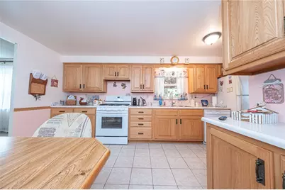 448 Rainier Dr, Pittsburgh, PA 15239 - Photo 7