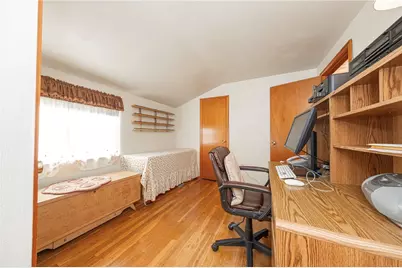 448 Rainier Dr, Pittsburgh, PA 15239 - Photo 23