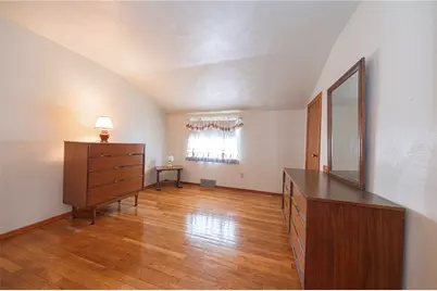 448 Rainier Dr, Pittsburgh, PA 15239 - Photo 27