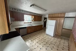 48 Henderson Dr, Canonsburg, PA 15317 - Photo 3