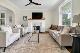 736 Market St, Bridgewater, PA 15009 - Photo 3