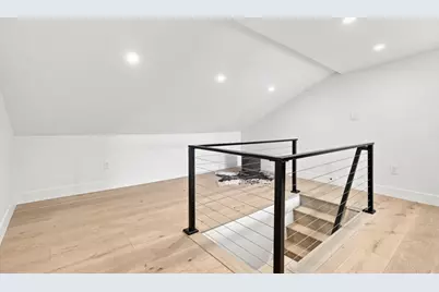 4401 Davison St, Pittsburgh, PA 15201 - Photo 21