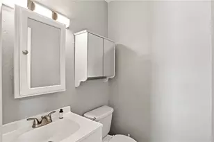 535 10th St, Pitcairn, PA 15140 - Photo 9