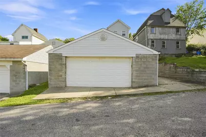 535 10th St, Pitcairn, PA 15140 - Photo 27