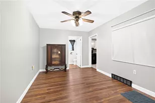 212 Lafferty St, Jeannette, PA 15644 - Photo 9