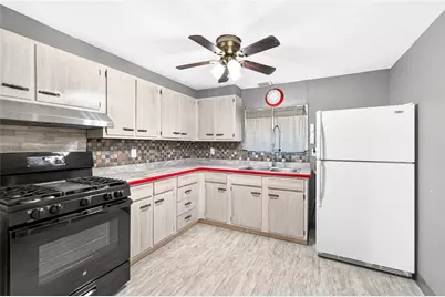 212 Lafferty St, Jeannette, PA 15644 - Photo 5