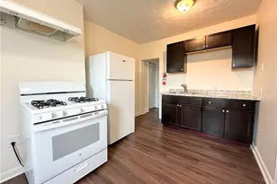 802 13th St, Stowe Township, PA 15136 - Photo 5