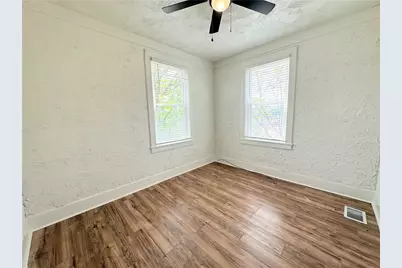 802 13th St, Stowe Township, PA 15136 - Photo 7