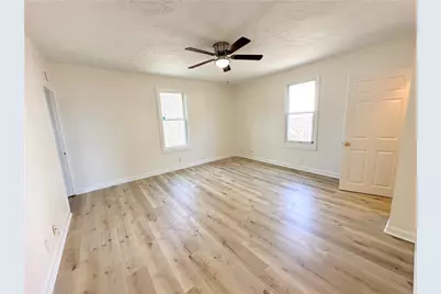 802 13th St, Stowe Township, PA 15136 - Photo 17