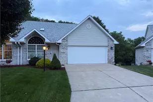 404 Country View Dr, Lower Burrell, PA 15068 - Photo 1