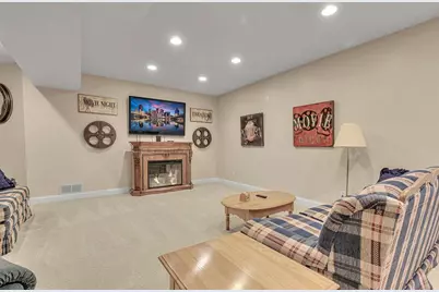 101 Sunray Dr, Center Township, PA 15001 - Photo 29