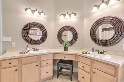101 Sunray Dr, Center Township, PA 15001 - Photo 19